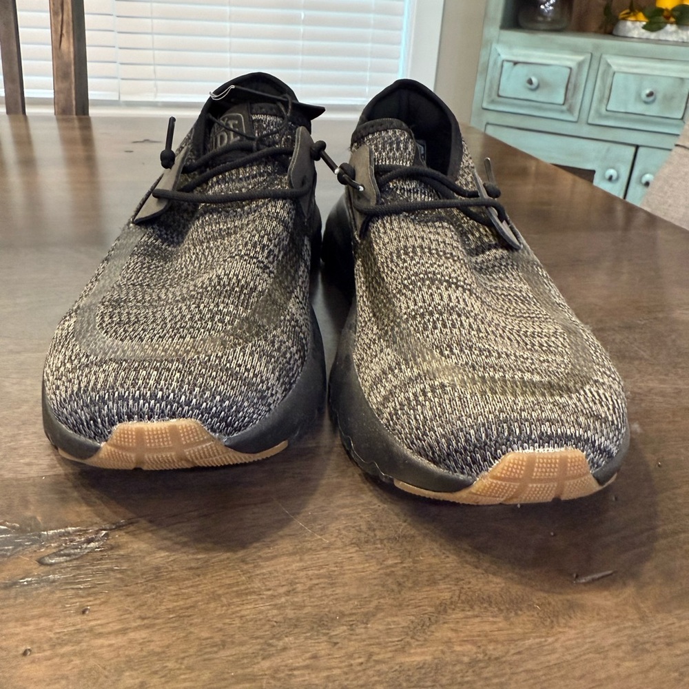 Men's Black and Gray Hey Dude Shoes - Picture 3 of 7